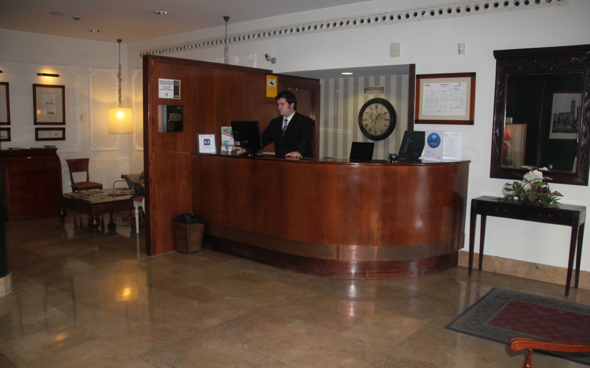 Hotel Oriente Zaragoza Eksteriør billede